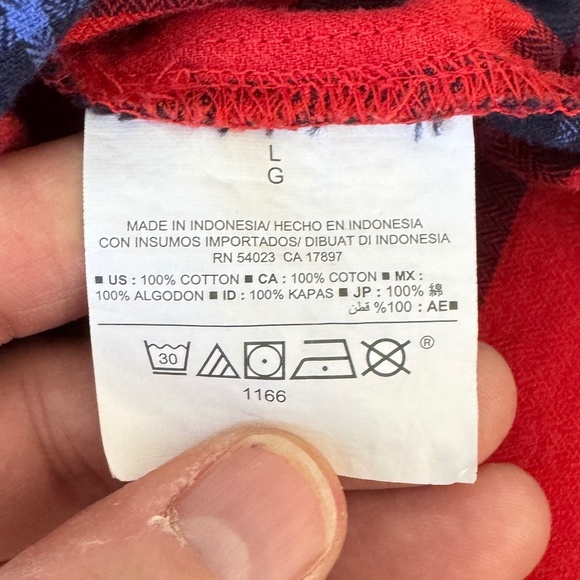 Old Navy Women's Large Red Plaid BOYFRIEND Button Up Flannel Shirt Casual Relax - Picture 9 of 16